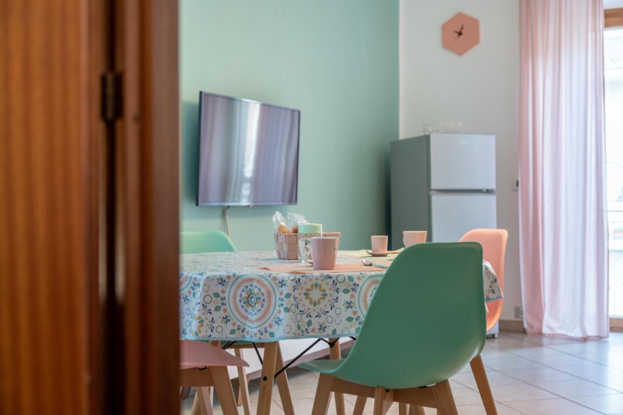 La Verde Rosa - Casa Vacanze A Due Passi Dal Lago Marta Exteriör bild
